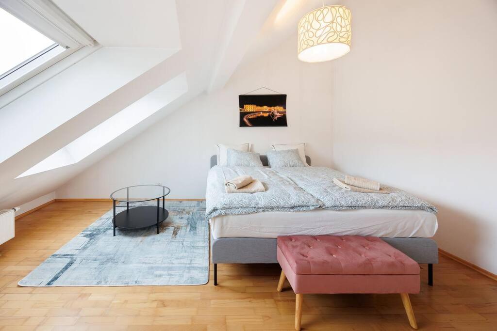 Scenic Rooftop Flat With Terrace Vienna Esterno foto